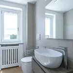 Apartment Blanc 4810 *