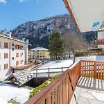 Apartment Blanc 4810 *