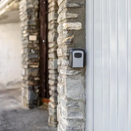 Blanc 4810 * Pré-Saint-Didier